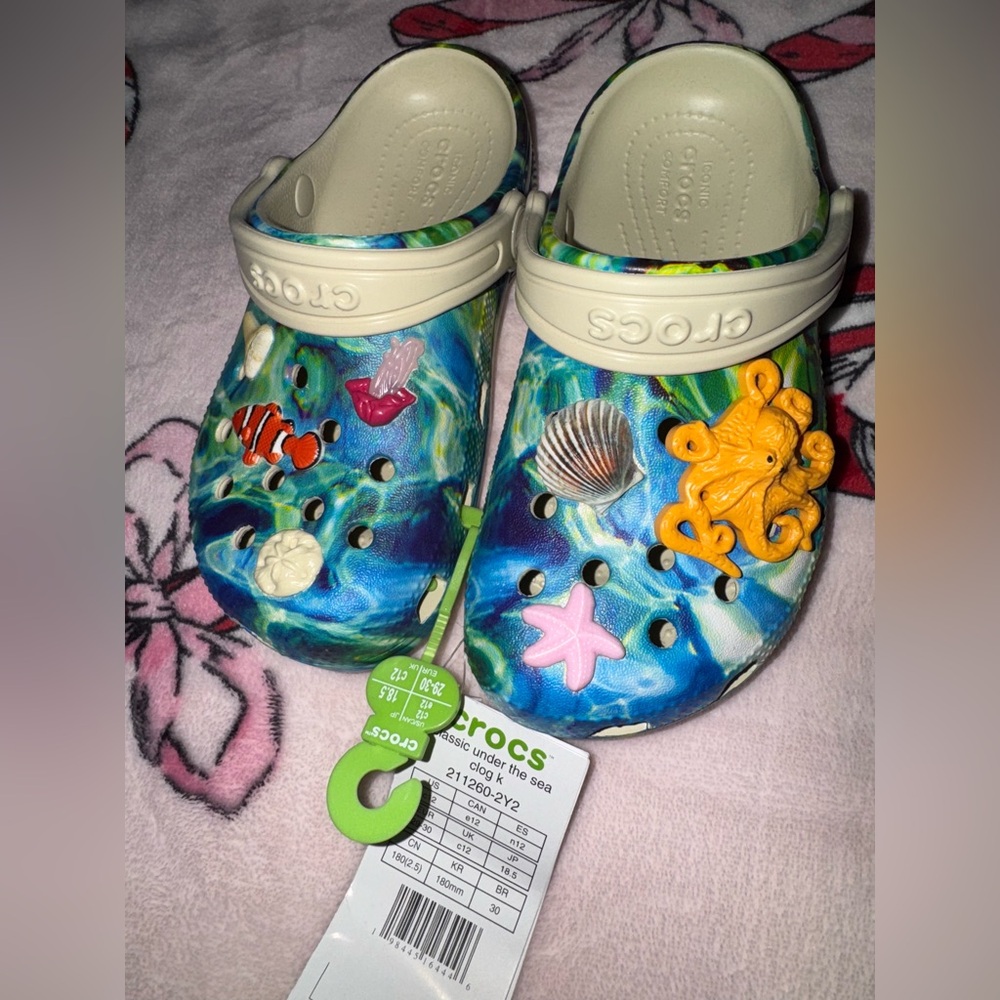 Crocs Classic Under the Sea Clogs Kids 12 Ocean Beach Shoes NWT NEW Bone Multi